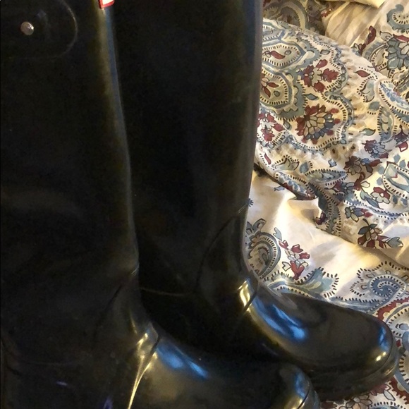 Black rain boots - Picture 2 of 2